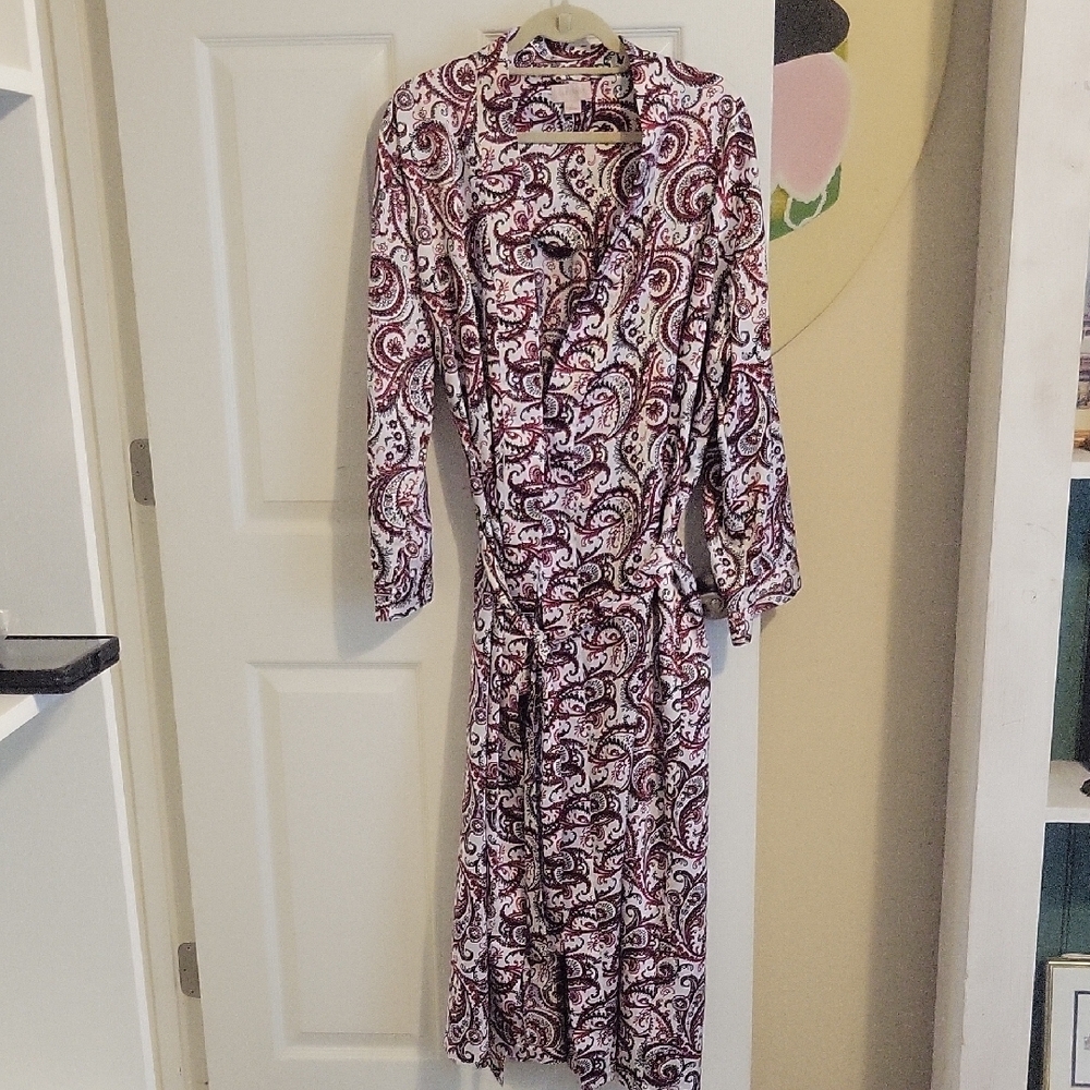 Cabernet SzLG Womans burgundy Paisley Long Sleeve, wrap tie robe